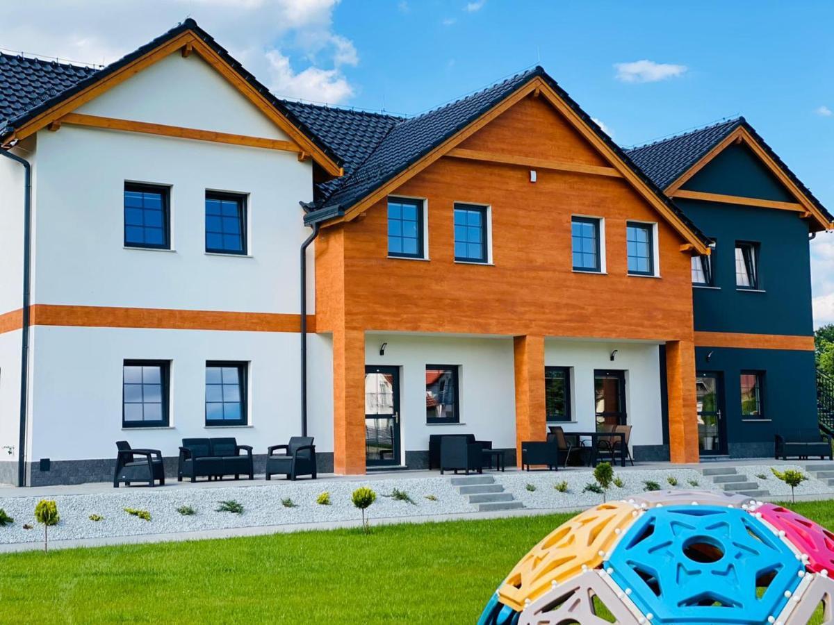 מיז'לקוויצה Wonder Home - Apartamenty Halo Karkonosze Z Ogrodem, Sezonowym Basenem, Placem Zabaw I Widokiem Na Sniezke - Zlokalizowane Blisko Karpacza מראה חיצוני תמונה