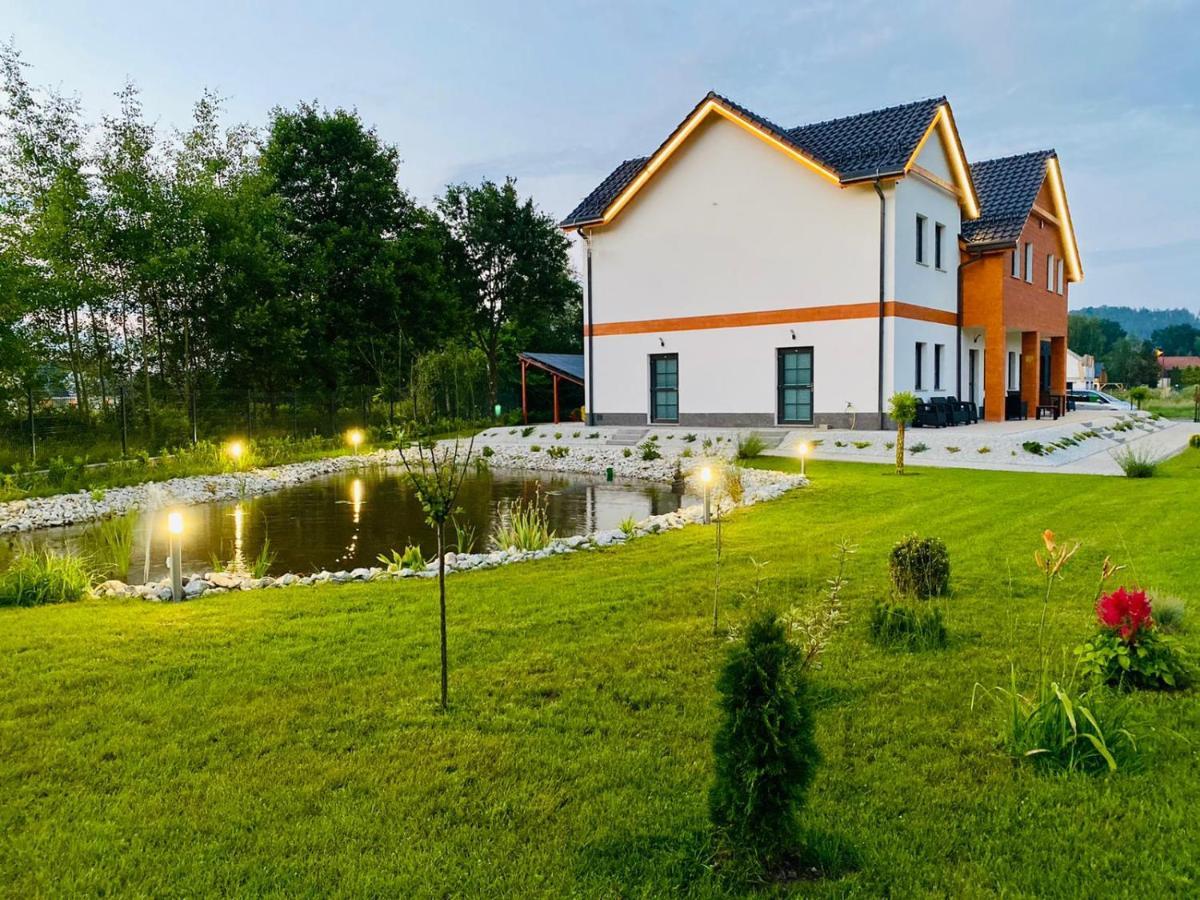 מיז'לקוויצה Wonder Home - Apartamenty Halo Karkonosze Z Ogrodem, Sezonowym Basenem, Placem Zabaw I Widokiem Na Sniezke - Zlokalizowane Blisko Karpacza מראה חיצוני תמונה